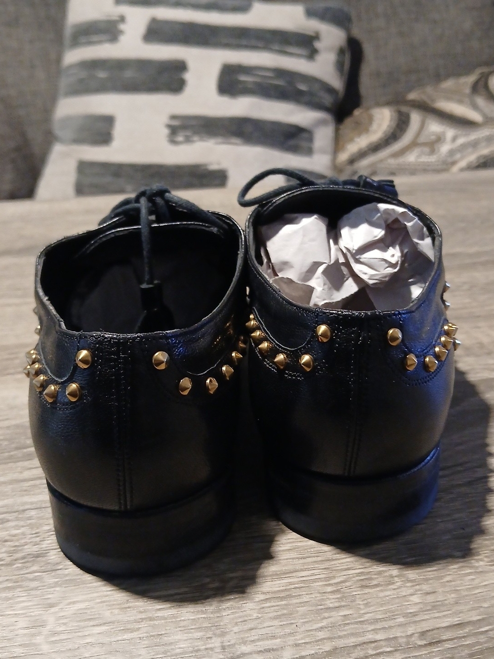 Gucci Betis Glamour Studded Black Leather Oxfords Sz 39.5 IT (US Women's 9.5) - Picture 16 of 16